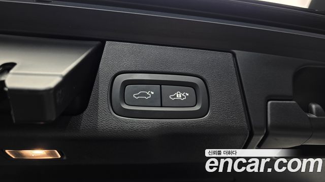 Volvo XC60 (II) B5 Ultimate Bright 2024 — фото 35