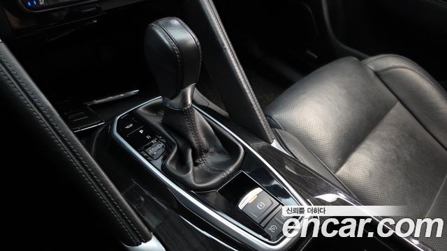 Renault Korea QM6 Diesel 4WD RE Signature 2017 — фото 9