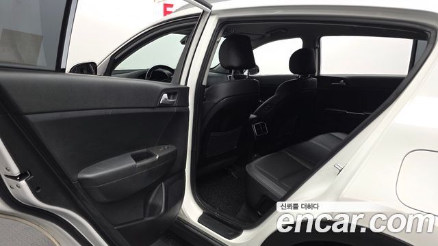 Kia Sportage The Bold Diesel 1.6 2WD Prestige 2019 — фото 26