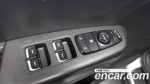 Kia Sportage The Bold Diesel 1.6 2WD Prestige 2019 — фото 29