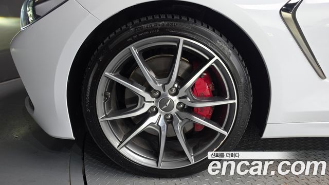 Genesis G70 2.0T Sport Package 2018 — фото 5