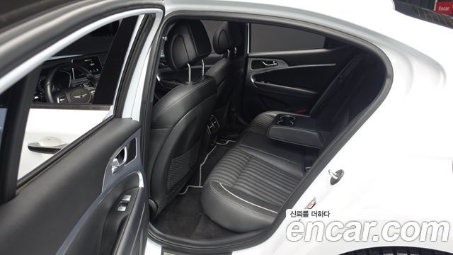Genesis G70 2.0T Sport Package 2018 — фото 12