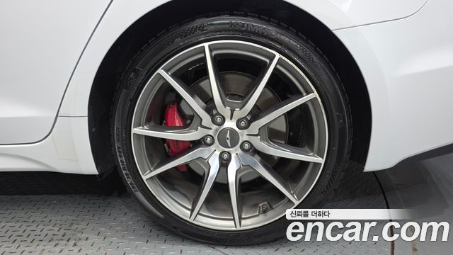 Genesis G70 2.0T Sport Package 2018 — фото 21