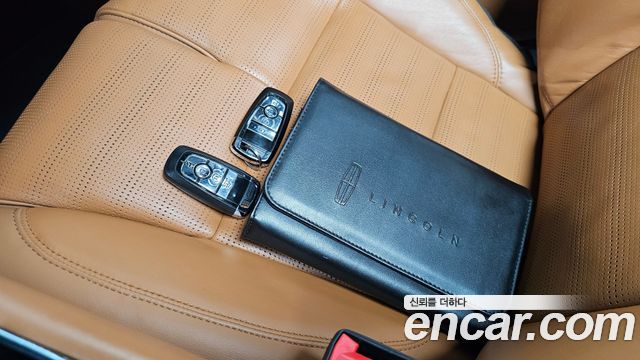 Lincoln Aviator (II) 3.0 Black Label AWD 2020 — фото 17