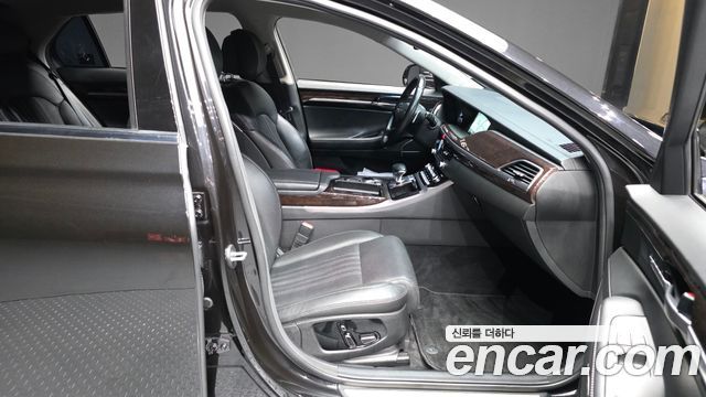 Genesis EQ900 3.8 GDI AWD Luxury 2018 — фото 11