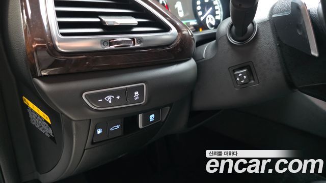 Genesis EQ900 3.8 GDI AWD Luxury 2018 — фото 16