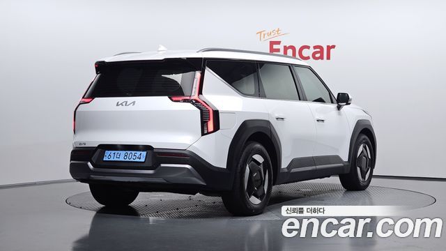 Kia EV9 Long Range 4WD Air 2024 — фото 2