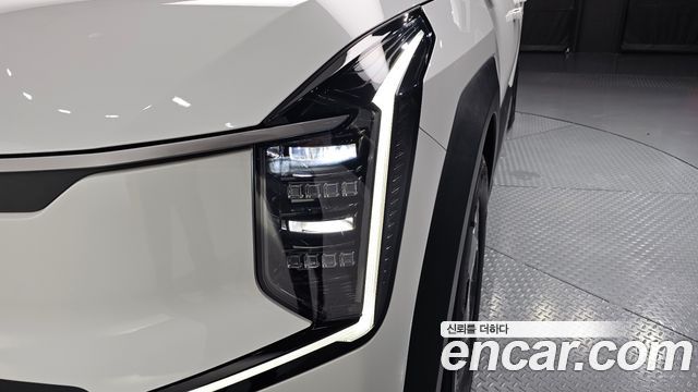 Kia EV9 Long Range 4WD Air 2024 — фото 28