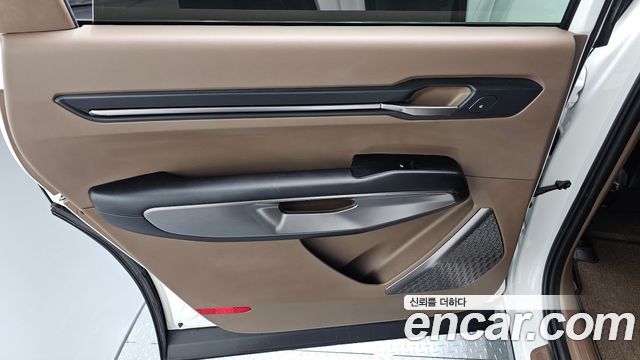 Kia EV9 Long Range 4WD Air 2024 — фото 31