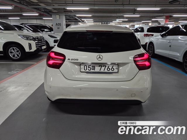 Mercedes-Benz A-Class (W176) A200 2018 — фото 4