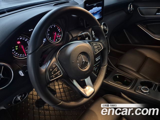 Mercedes-Benz A-Class (W176) A200 2018 — фото 8