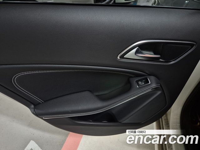 Mercedes-Benz A-Class (W176) A200 2018 — фото 19