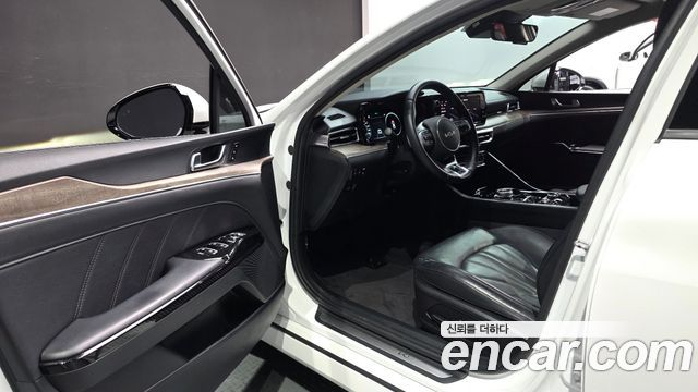 Kia K5 (III) 2.0 LPI Signature 2023 — фото 10