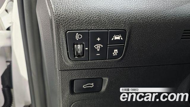 Kia K5 (III) 2.0 LPI Signature 2023 — фото 16