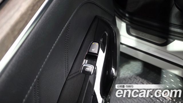 Kia K5 (III) 2.0 LPI Signature 2023 — фото 17