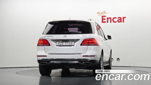 Mercedes-Benz GLE-Class (W166) GLE250 d 4MATIC 2016 — фото 4
