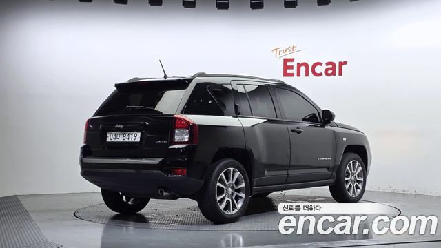 Jeep Compass 2.4 Limited 1st 2017 — фото 2