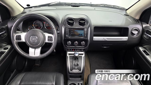 Jeep Compass 2.4 Limited 1st 2017 — фото 7