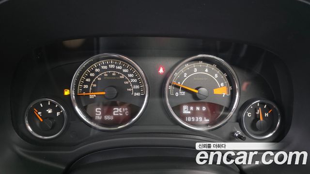 Jeep Compass 2.4 Limited 1st 2017 — фото 8