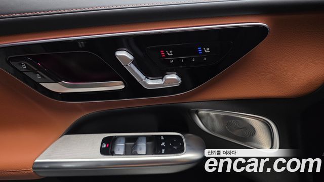 Mercedes-Benz GLC-Class (X254) GLC300 4MATIC AMG Line 2024 — фото 20