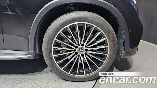 Mercedes-Benz GLC-Class (X254) GLC300 4MATIC AMG Line 2024 — фото 21