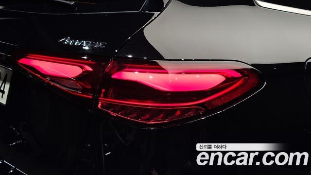 Mercedes-Benz GLC-Class (X254) GLC300 4MATIC AMG Line 2024 — фото 23
