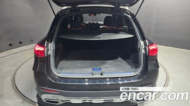 Mercedes-Benz GLC-Class (X254) GLC300 4MATIC AMG Line 2024 — фото 32
