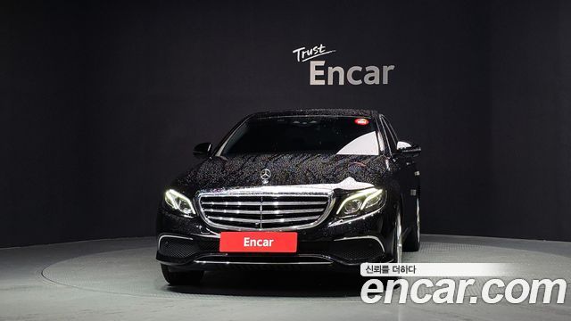 Mercedes-Benz E-Class (W213) E300 4MATIC Exclusive 2018 — фото 3