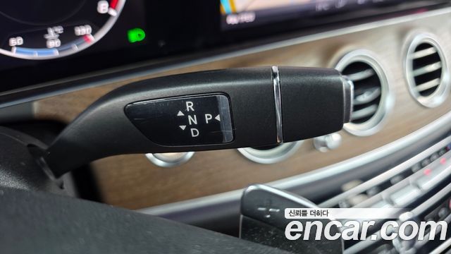 Mercedes-Benz E-Class (W213) E300 4MATIC Exclusive 2018 — фото 9