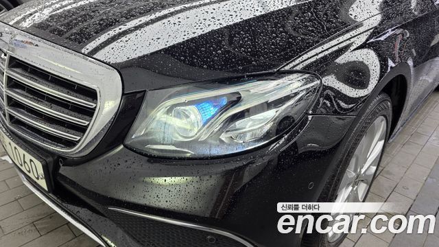 Mercedes-Benz E-Class (W213) E300 4MATIC Exclusive 2018 — фото 28