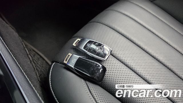 Mercedes-Benz E-Class (W213) E300 4MATIC Exclusive 2018 — фото 37