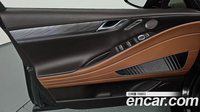 Genesis G80 (RG3) Gasoline 2.5 Turbo AWD 2023 — фото 30