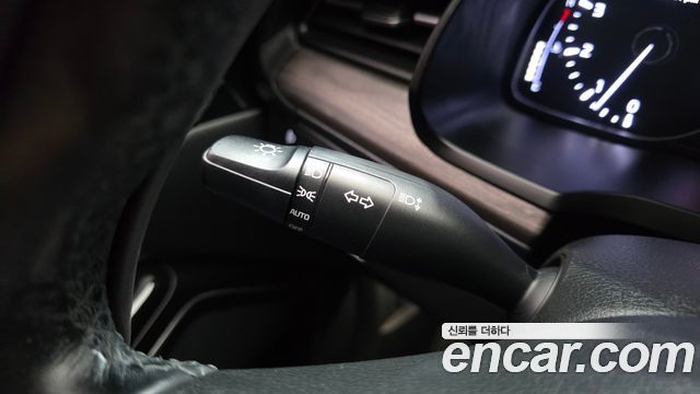 Kia K7 Premier 3.0 LPI Trendy(Rented Car) 2020 — фото 19