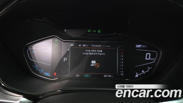 Kia Niro 1.6 HEV Signature 2022 — фото 8