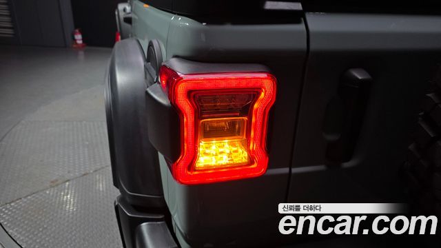 Jeep Wrangler (JL) 2.0 Rubicon 4Door Earl Clear Coat 2023 — фото 23