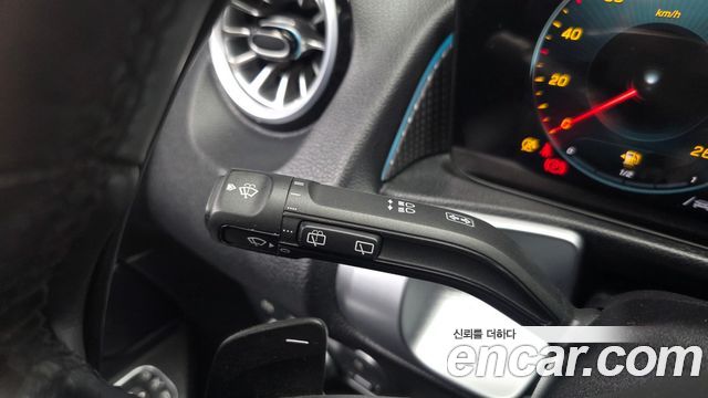 Mercedes-Benz GLB-Class (X247) GLB200 d 2022 — фото 18