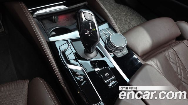 BMW 5 Series (G30) 530i xDrive M Sport Package 2023 — фото 9