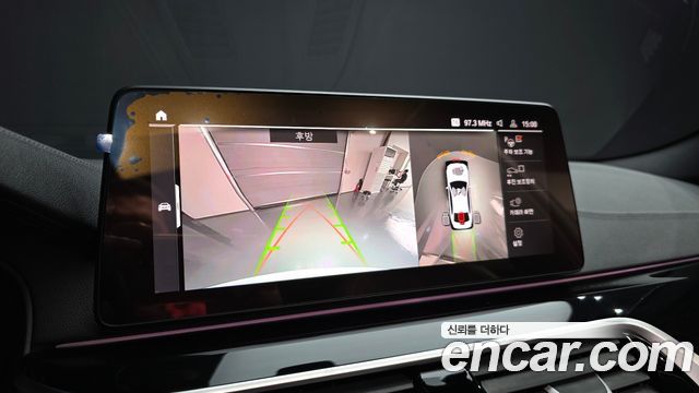 BMW 5 Series (G30) 530i xDrive M Sport Package 2023 — фото 15
