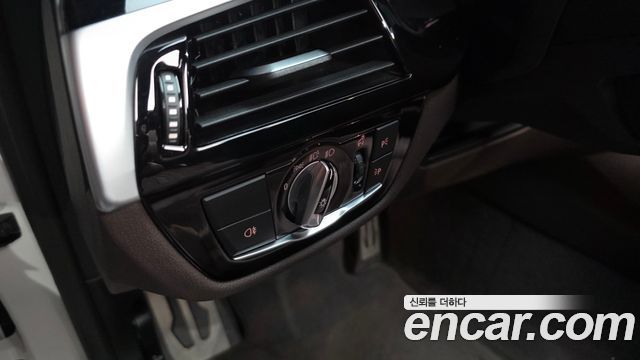 BMW 5 Series (G30) 530i xDrive M Sport Package 2023 — фото 30