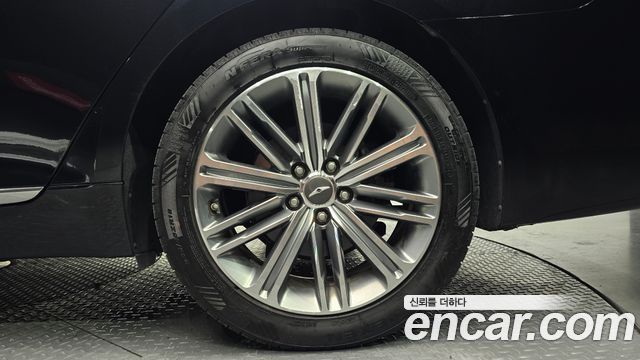 Genesis G80 3.3 GDI Luxury 2019 — фото 21