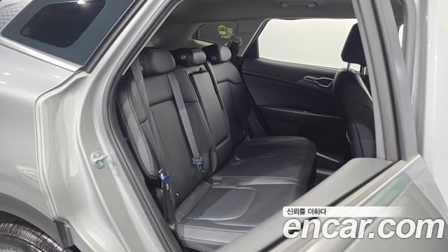 Kia Sportage Hybrid (V) Prestige 2023 — фото 12