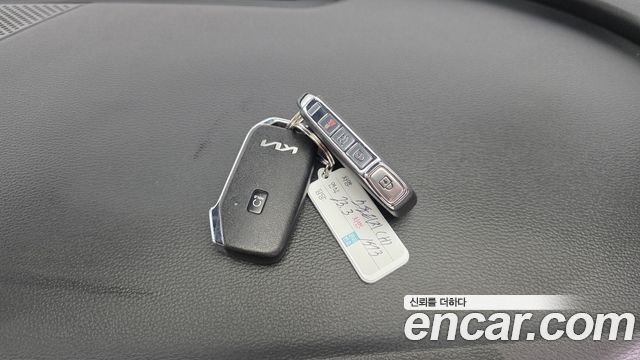 Kia Sportage Hybrid (V) Prestige 2023 — фото 17