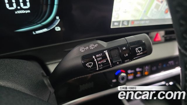 Kia Sportage Hybrid (V) Prestige 2023 — фото 30