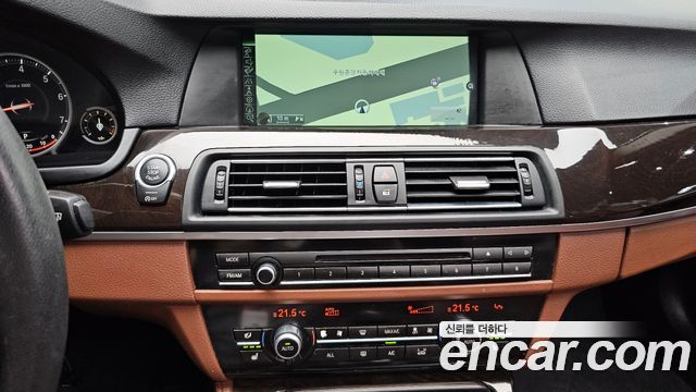 BMW 5 Series (F10) 528i 2013 — фото 13