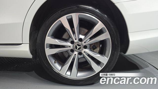 Mercedes-Benz C-Class (W205) C220 d 4MATIC 2020 — фото 21