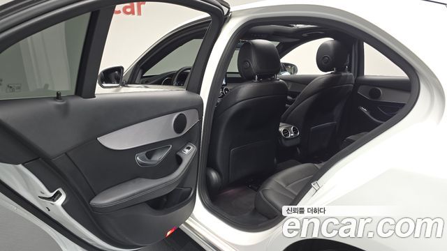 Mercedes-Benz C-Class (W205) C220 d 4MATIC 2020 — фото 26