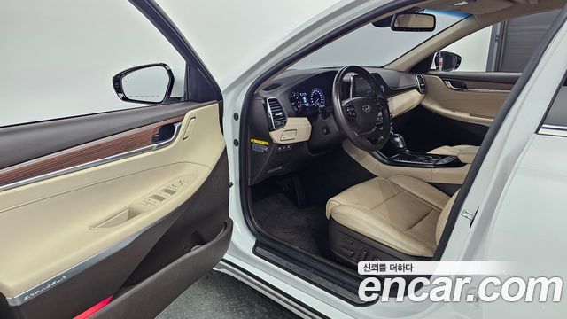 Hyundai Grandeur (IG) 2.4 Premium 2019 — фото 10