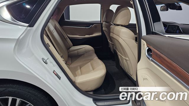 Hyundai Grandeur (IG) 2.4 Premium 2019 — фото 11