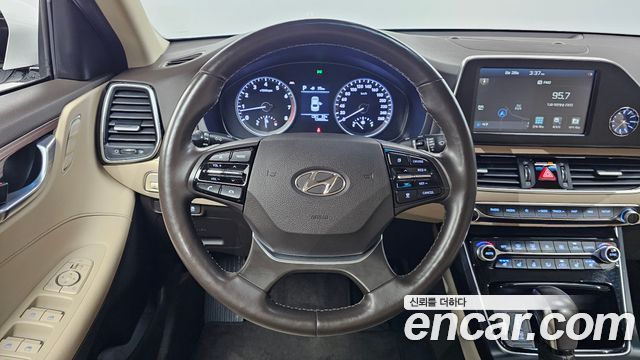 Hyundai Grandeur (IG) 2.4 Premium 2019 — фото 14