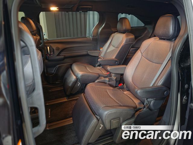 Toyota Sienna (IV) 2.5 Hybrid 2WD 2025 — фото 15